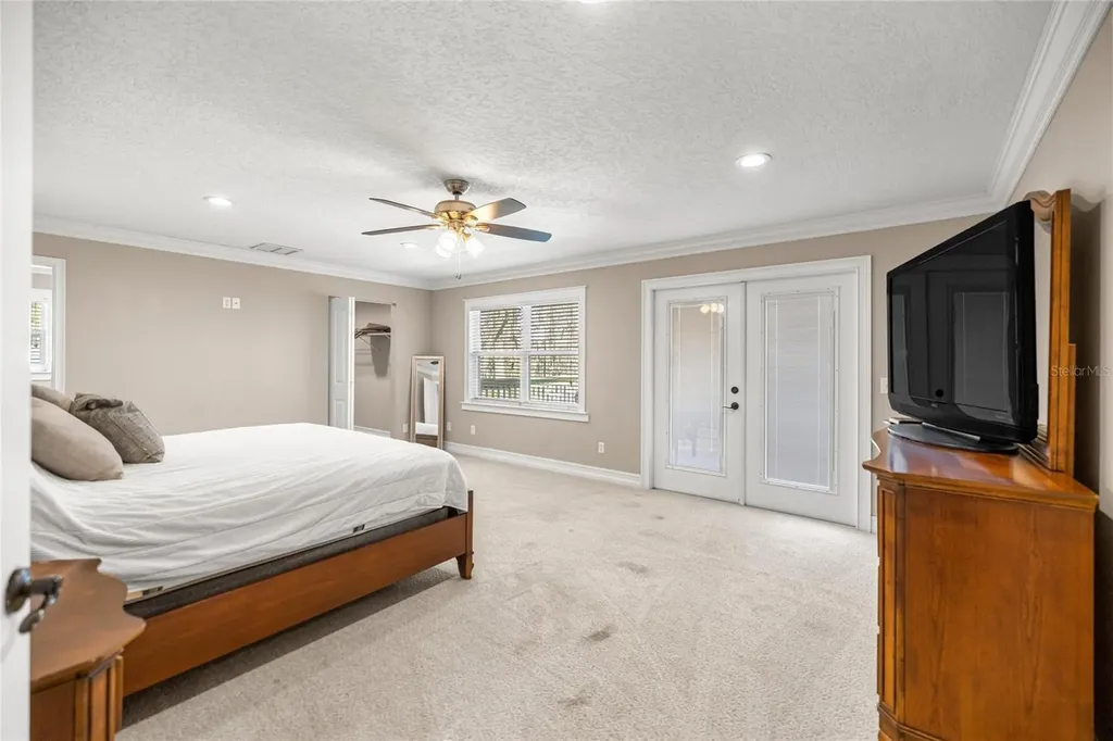 351 Sequoia Drive Ocklawaha FL 32179