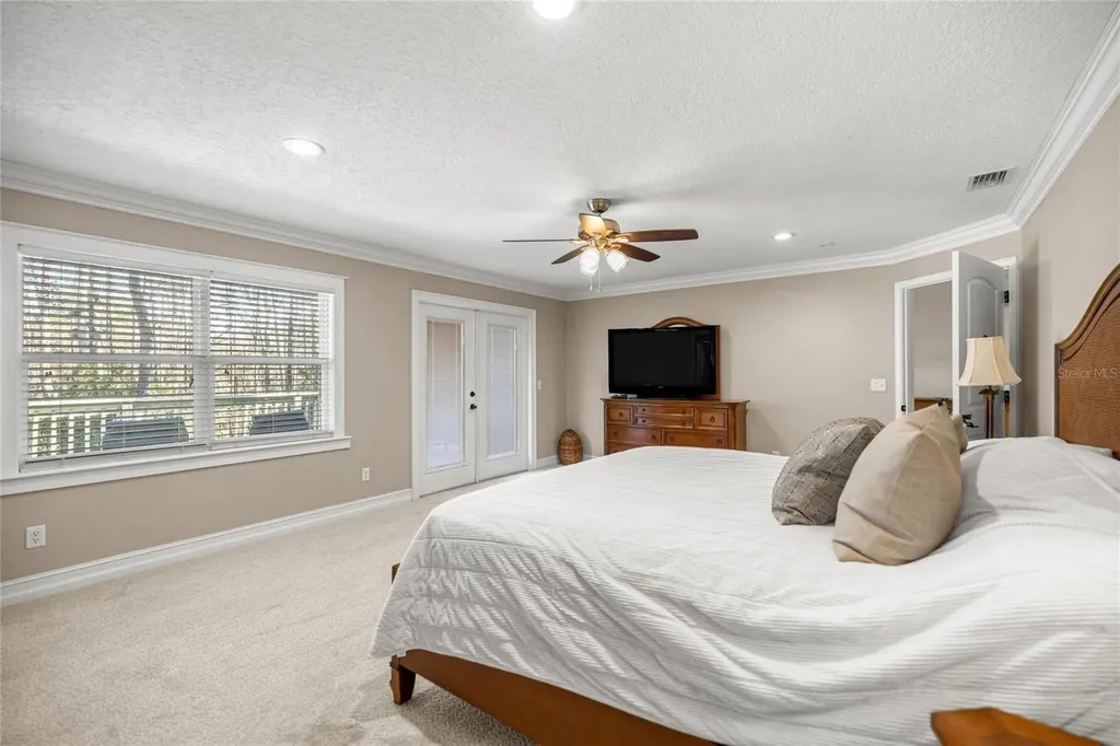 351 Sequoia Drive Ocklawaha FL 32179