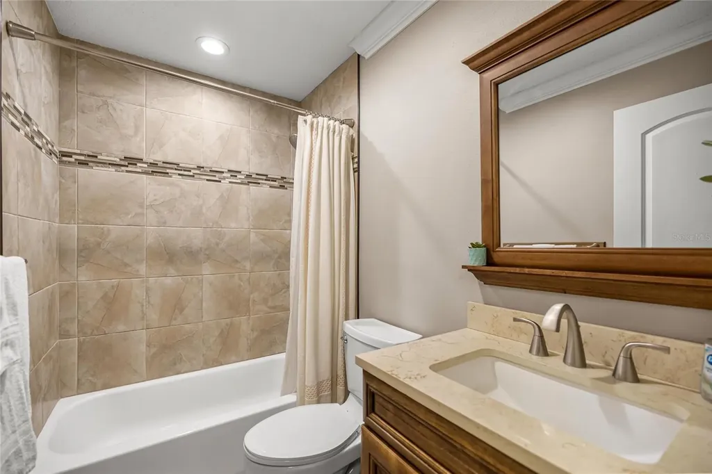 351 Sequoia Drive Ocklawaha FL 32179