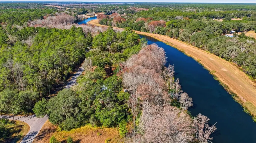 351 Sequoia Drive Ocklawaha FL 32179