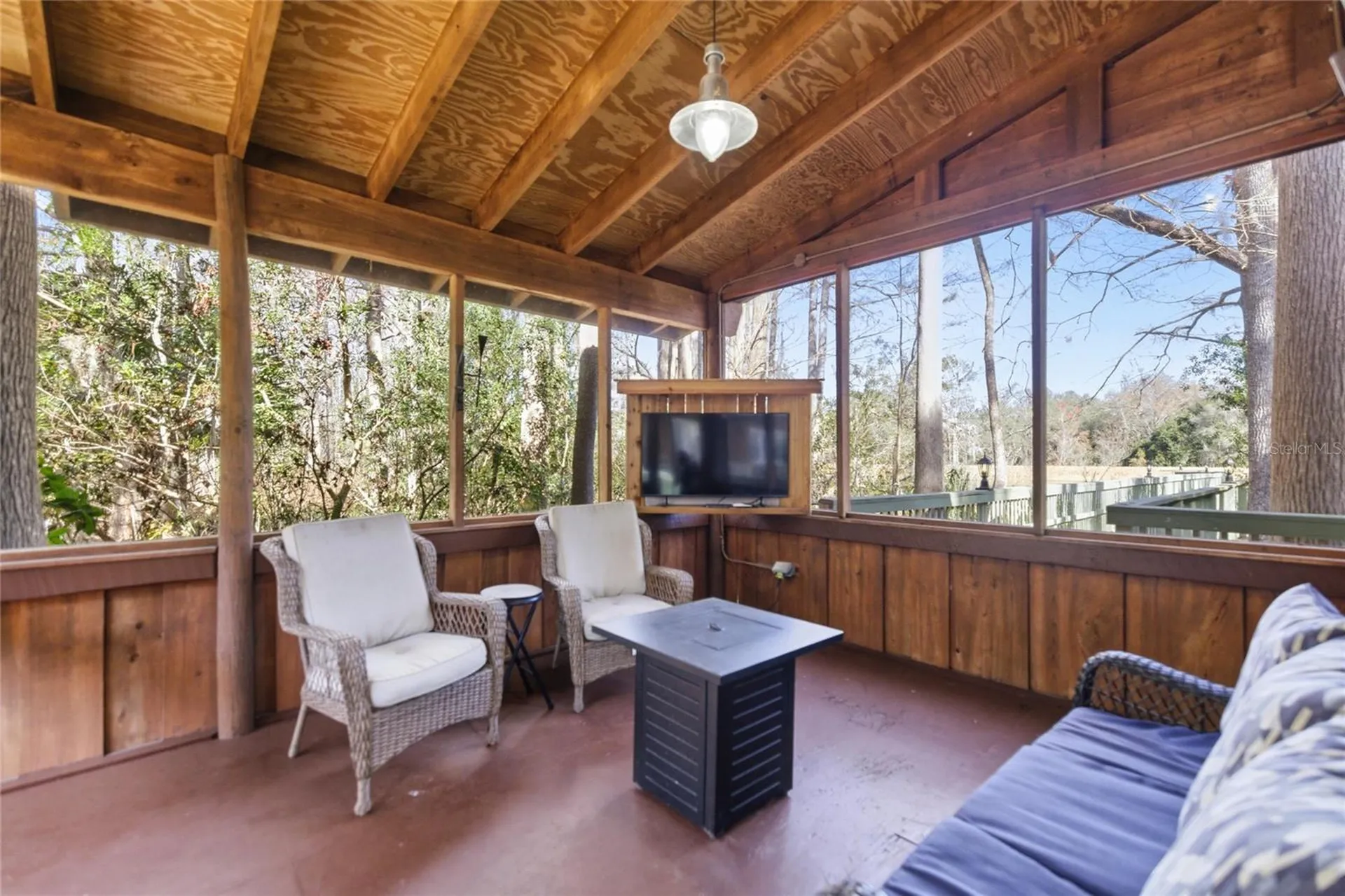 351 Sequoia Drive Ocklawaha FL 32179