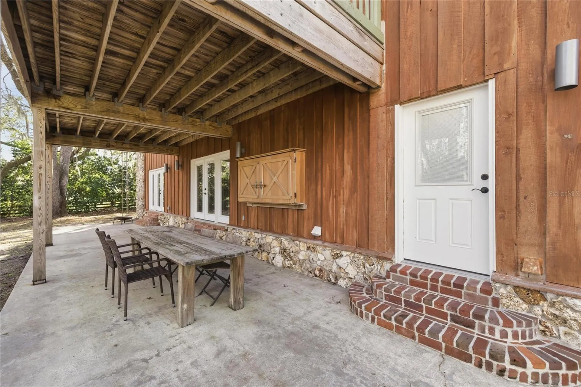 351 Sequoia Drive Ocklawaha FL 32179