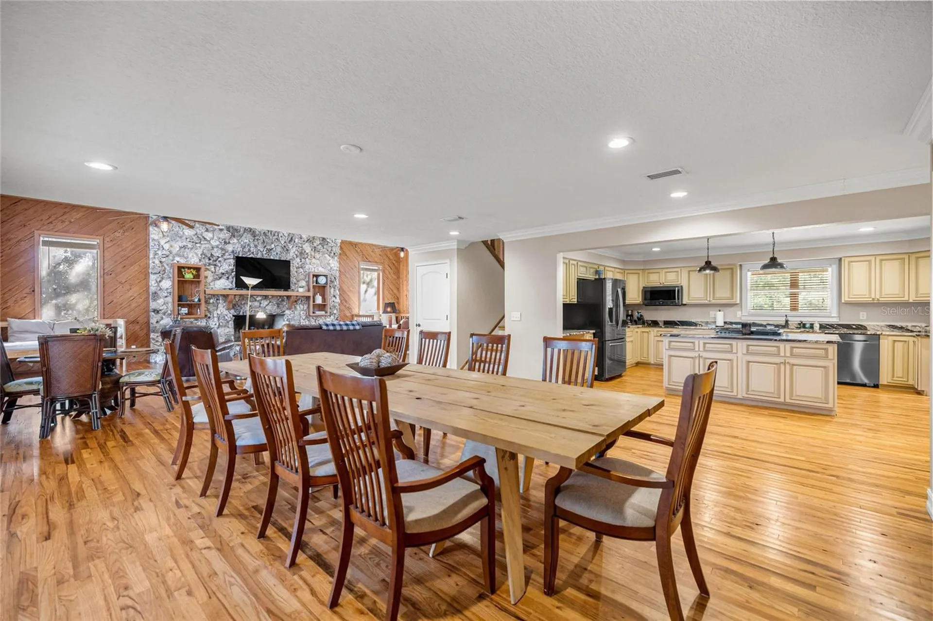 351 Sequoia Drive Ocklawaha FL 32179