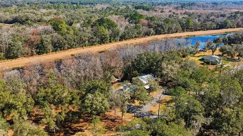 351 Sequoia Drive Ocklawaha FL 32179