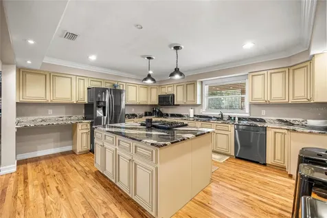 351 Sequoia Drive Ocklawaha FL 32179