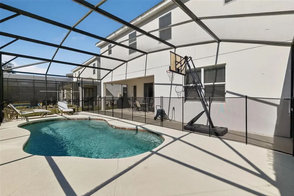 4577 Cabello Loop Kissimmee FL 34746