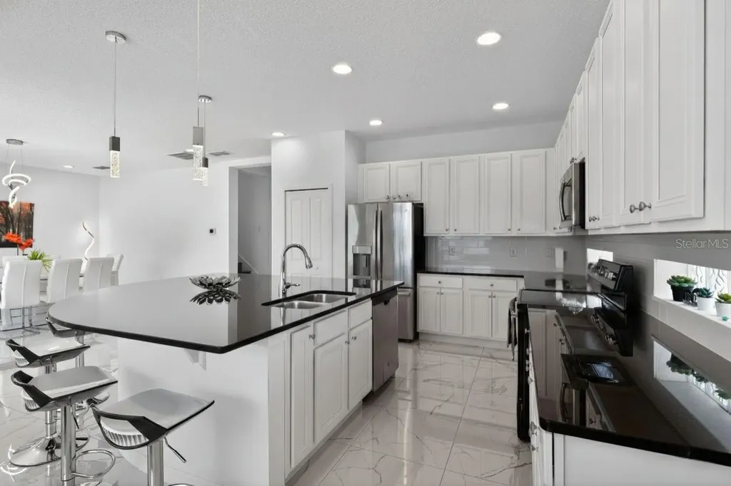 4577 Cabello Loop Kissimmee FL 34746