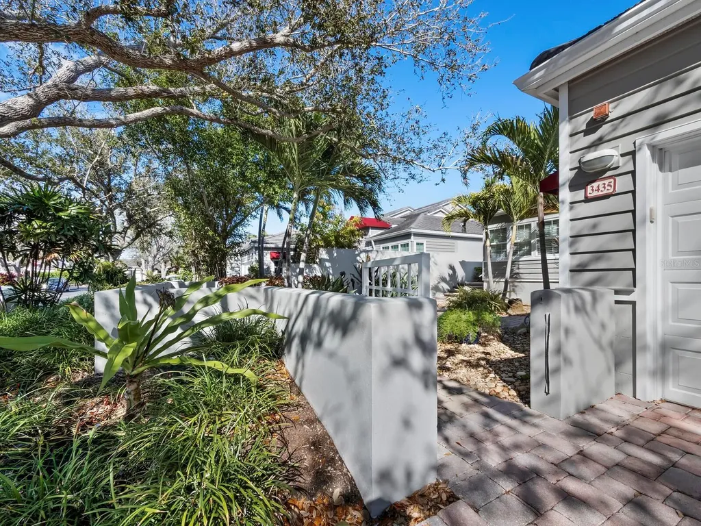 3435 Winding Oaks Drive Longboat Key FL 34228