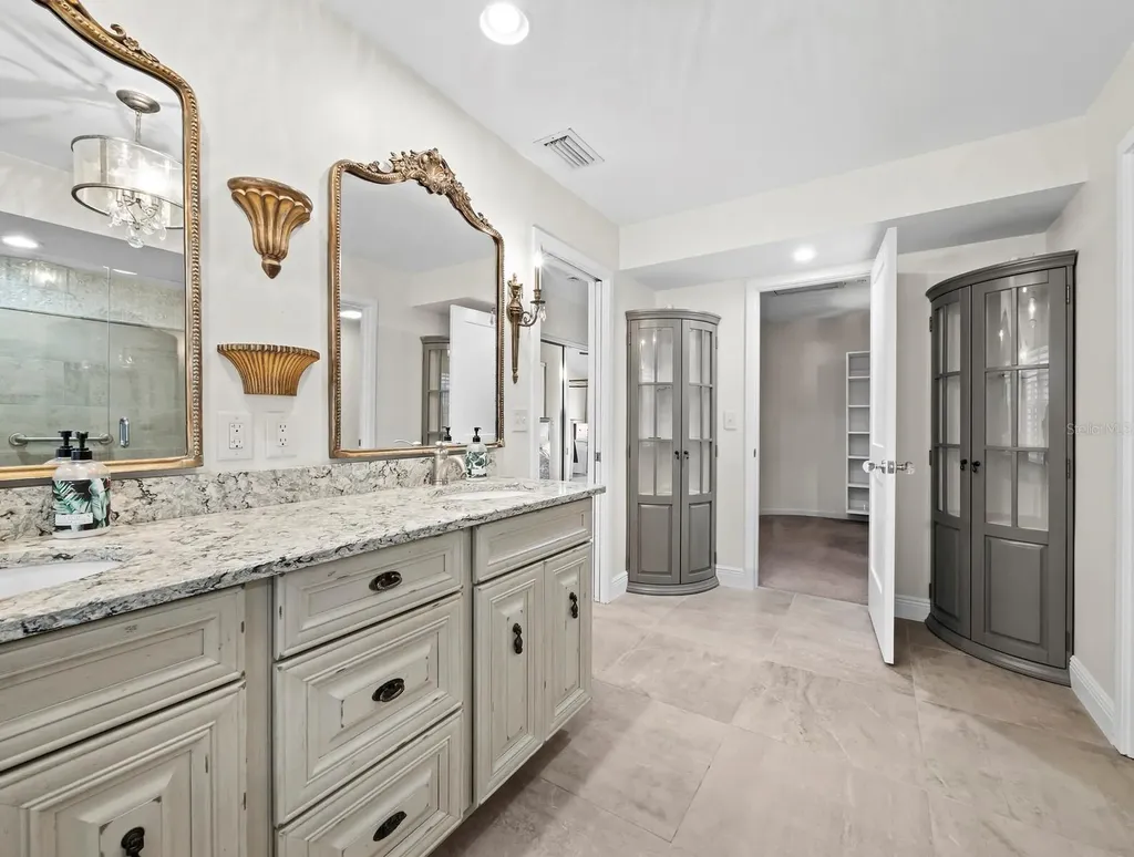 3435 Winding Oaks Drive Longboat Key FL 34228