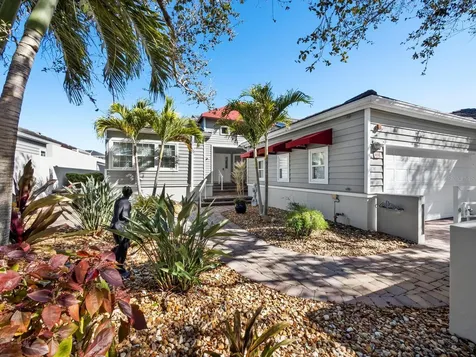 3435 Winding Oaks Drive Longboat Key FL 34228