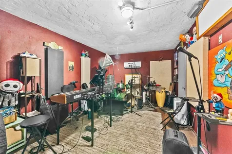 701 49th Street S Gulfport FL 33707