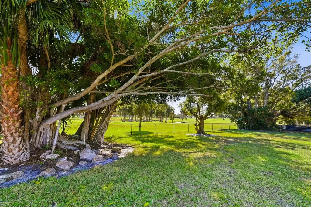 456 Magellan Drive Sarasota FL 34243