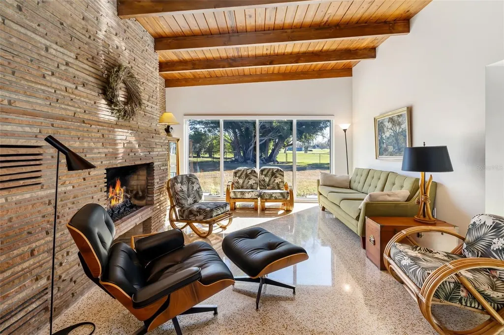 456 Magellan Drive Sarasota FL 34243