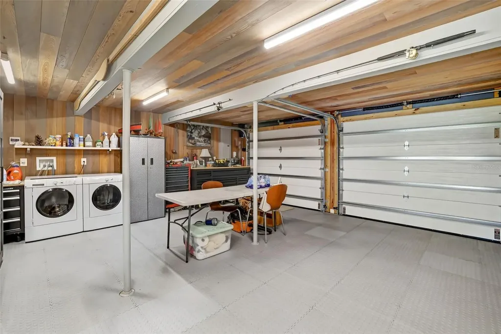 456 Magellan Drive Sarasota FL 34243