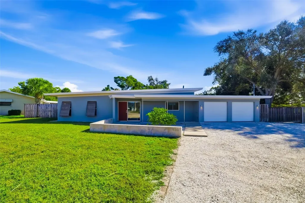 456 Magellan Drive Sarasota FL 34243