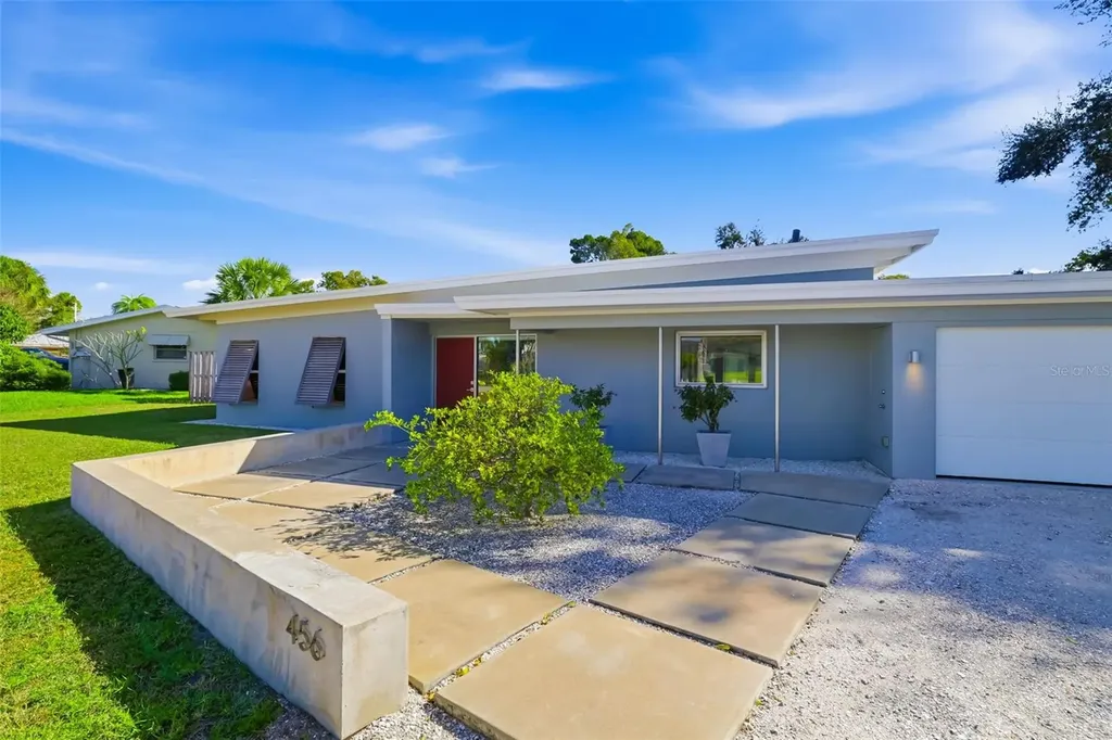 456 Magellan Drive Sarasota FL 34243