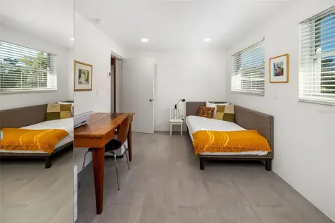 456 Magellan Drive Sarasota FL 34243