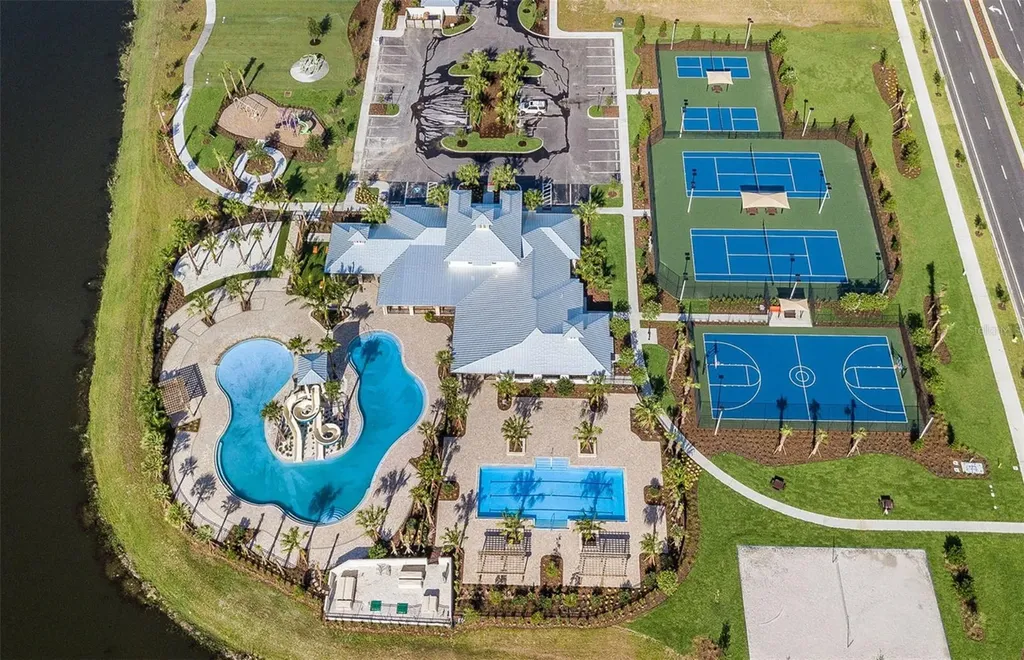 6283 Broad Field Avenue Apollo Beach FL 33572