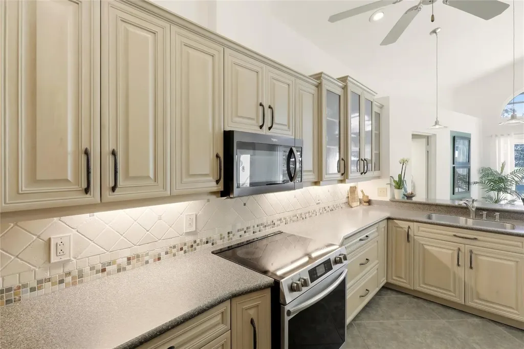 12806 7th Avenue NE Bradenton FL 34212