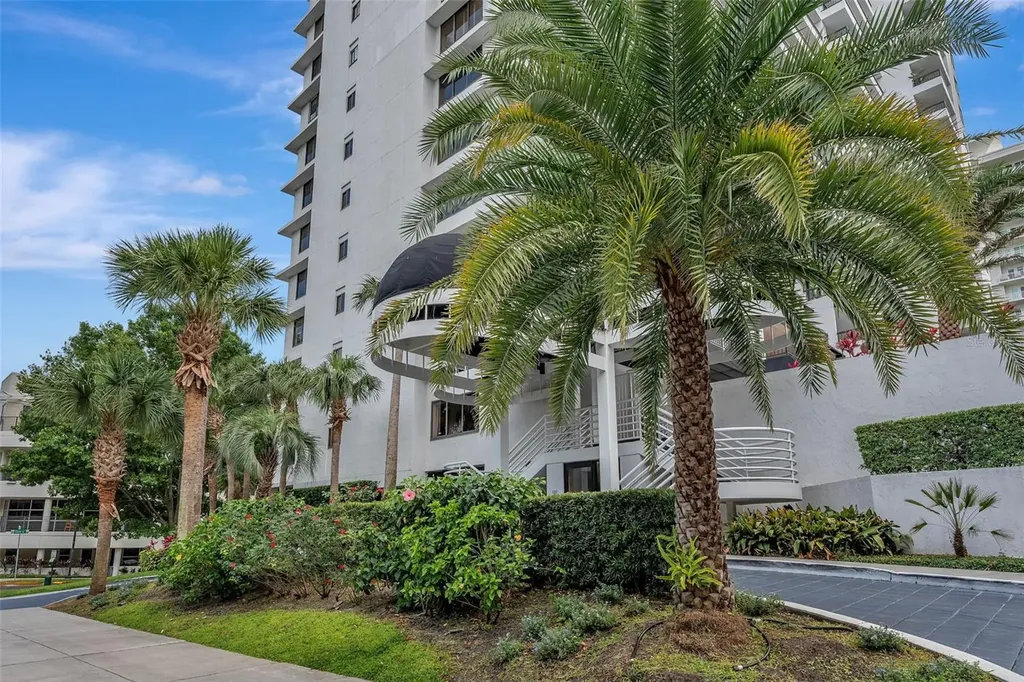 530 E Central Boulevard Orlando FL 32801