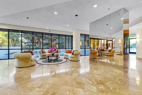 530 E Central Boulevard Orlando FL 32801