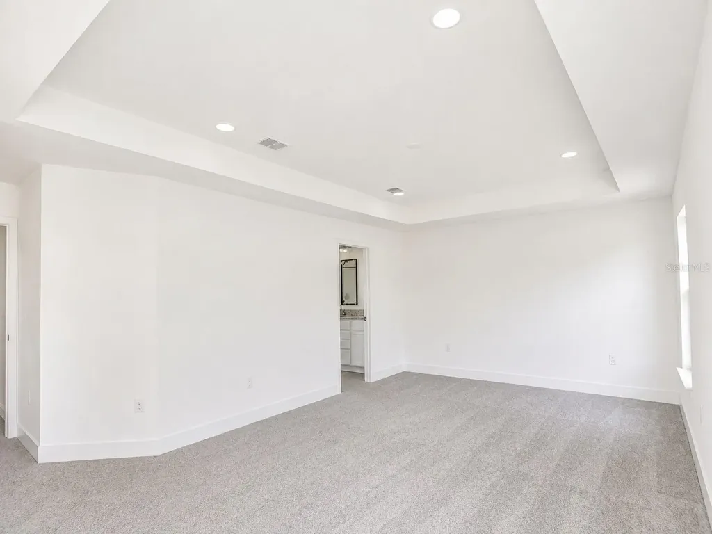 271 Verny Grove Lane Leesburg FL 34748