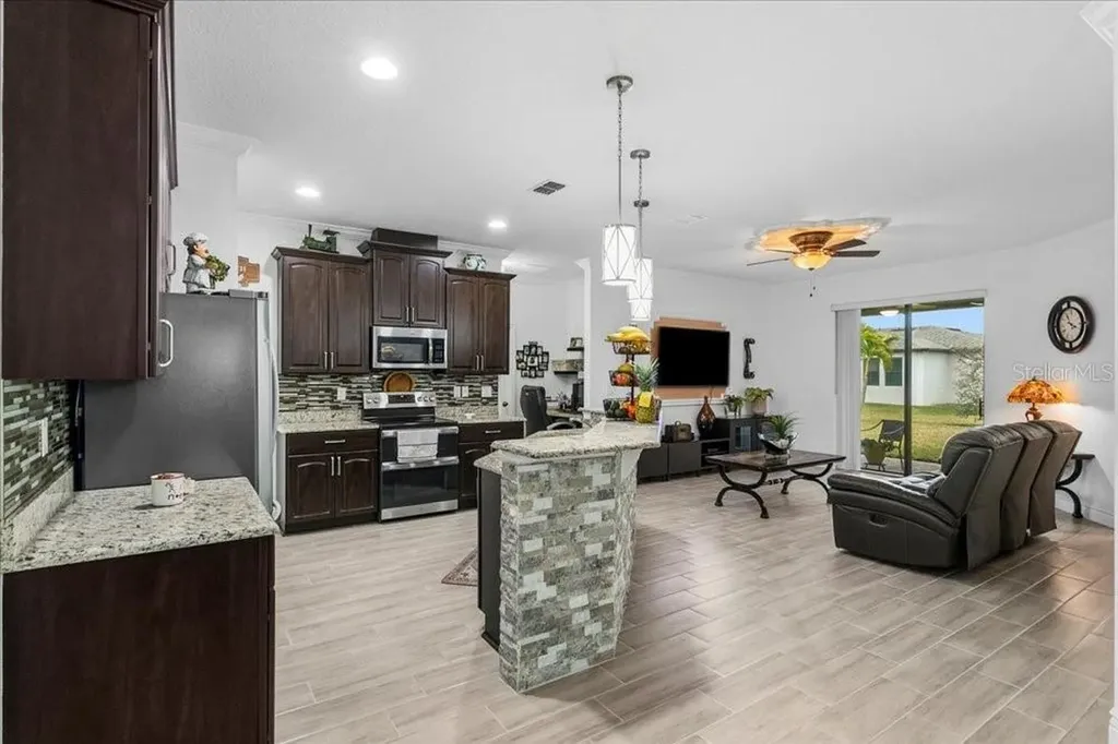 941 Rimini Drive St Cloud FL 34771