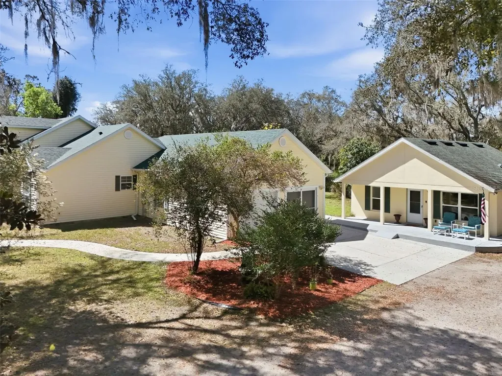 35015 Radio Road Leesburg FL 34788