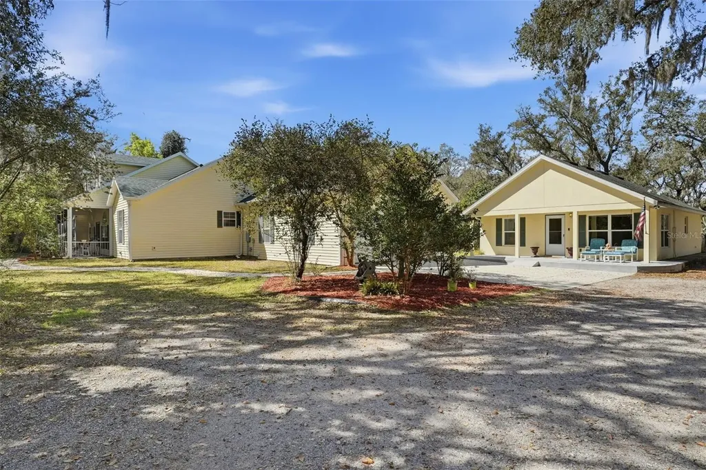 35015 Radio Road Leesburg FL 34788