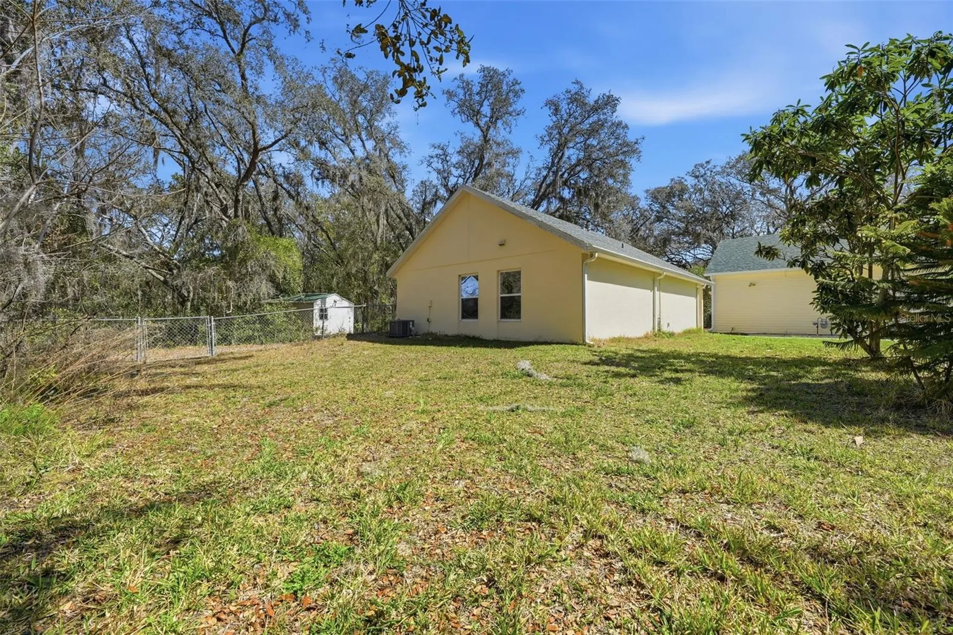 35015 Radio Road Leesburg FL 34788