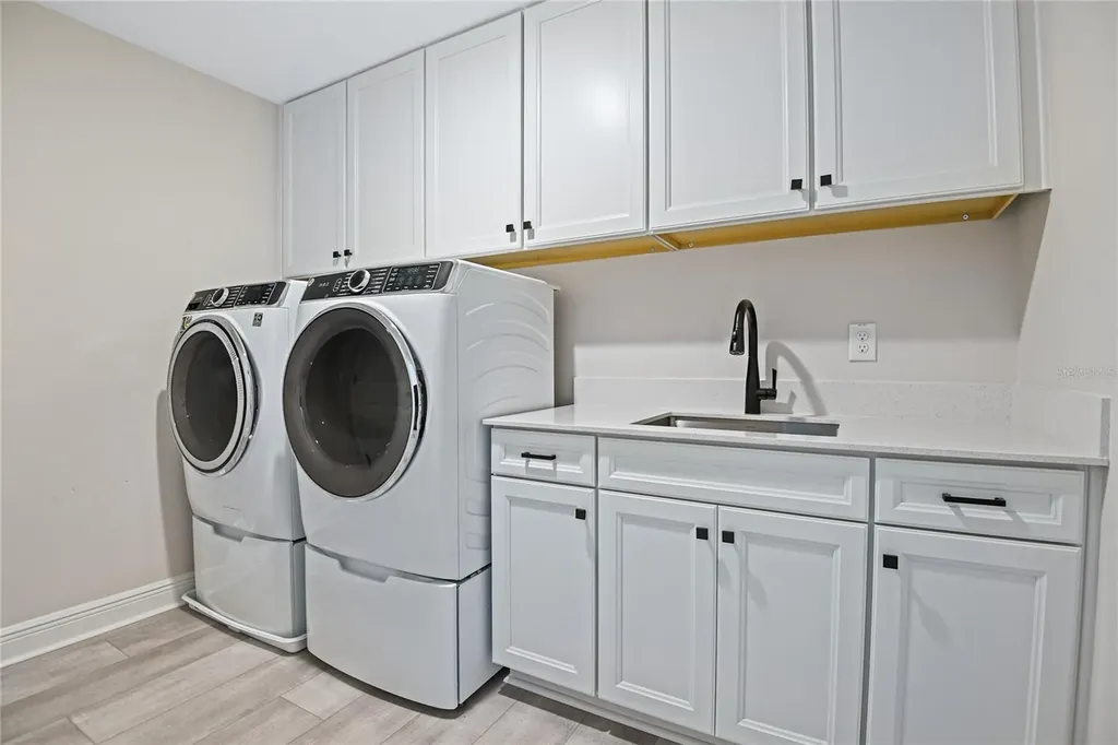 3633 Sublett Loop Tavares FL 32778