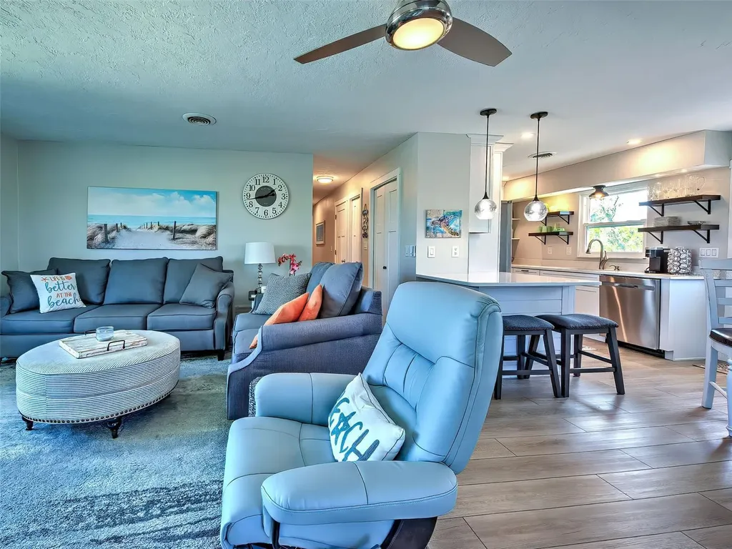120 Mockingbird Lane Englewood FL 34223