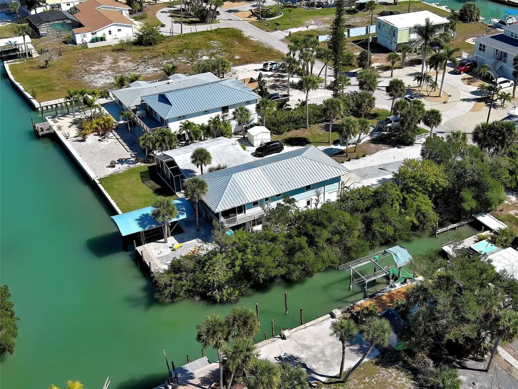 120 Mockingbird Lane Englewood FL 34223