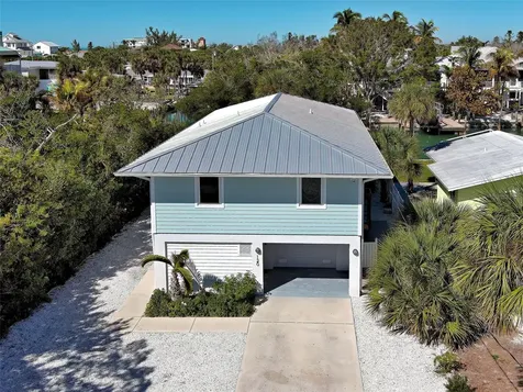 120 Mockingbird Lane Englewood FL 34223