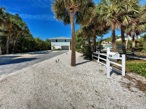 120 Mockingbird Lane Englewood FL 34223