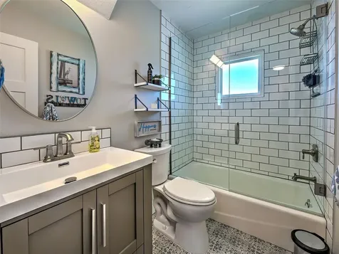 120 Mockingbird Lane Englewood FL 34223