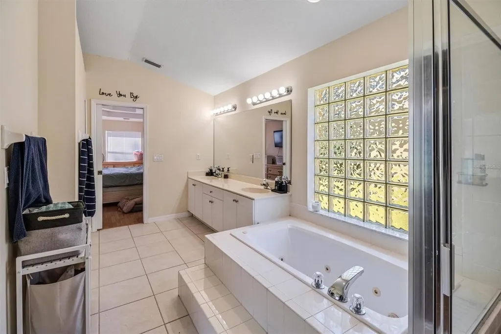33 Red Clover Lane Palm Coast FL 32164