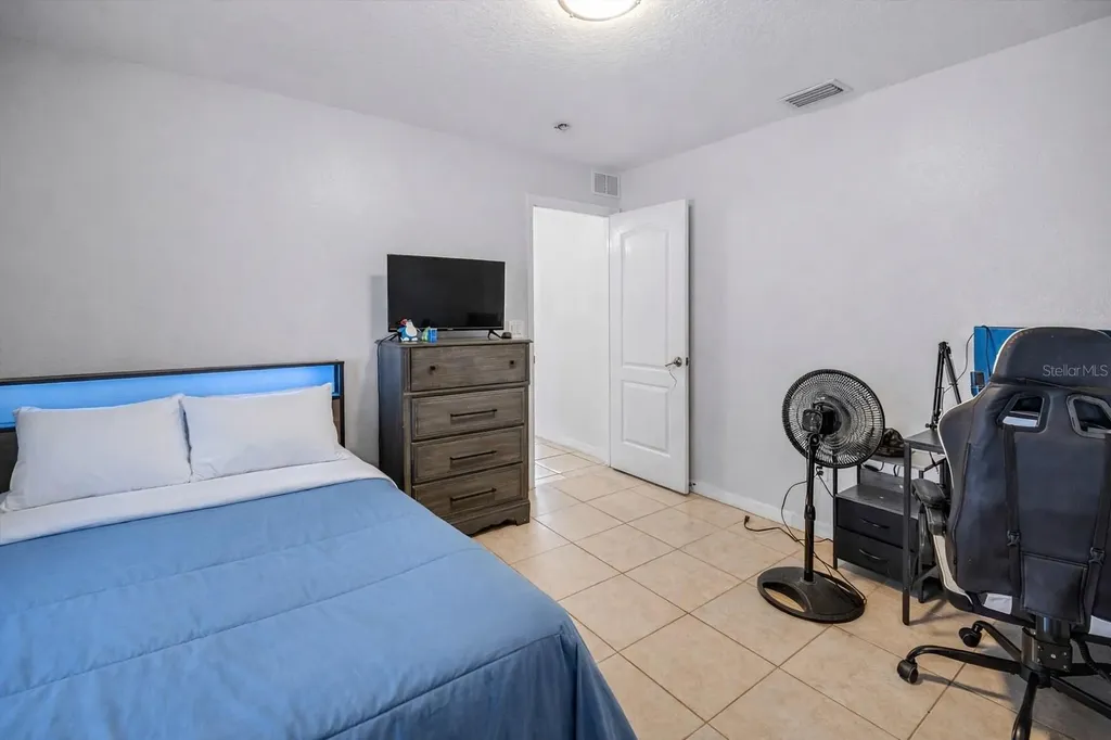 33 Red Clover Lane Palm Coast FL 32164