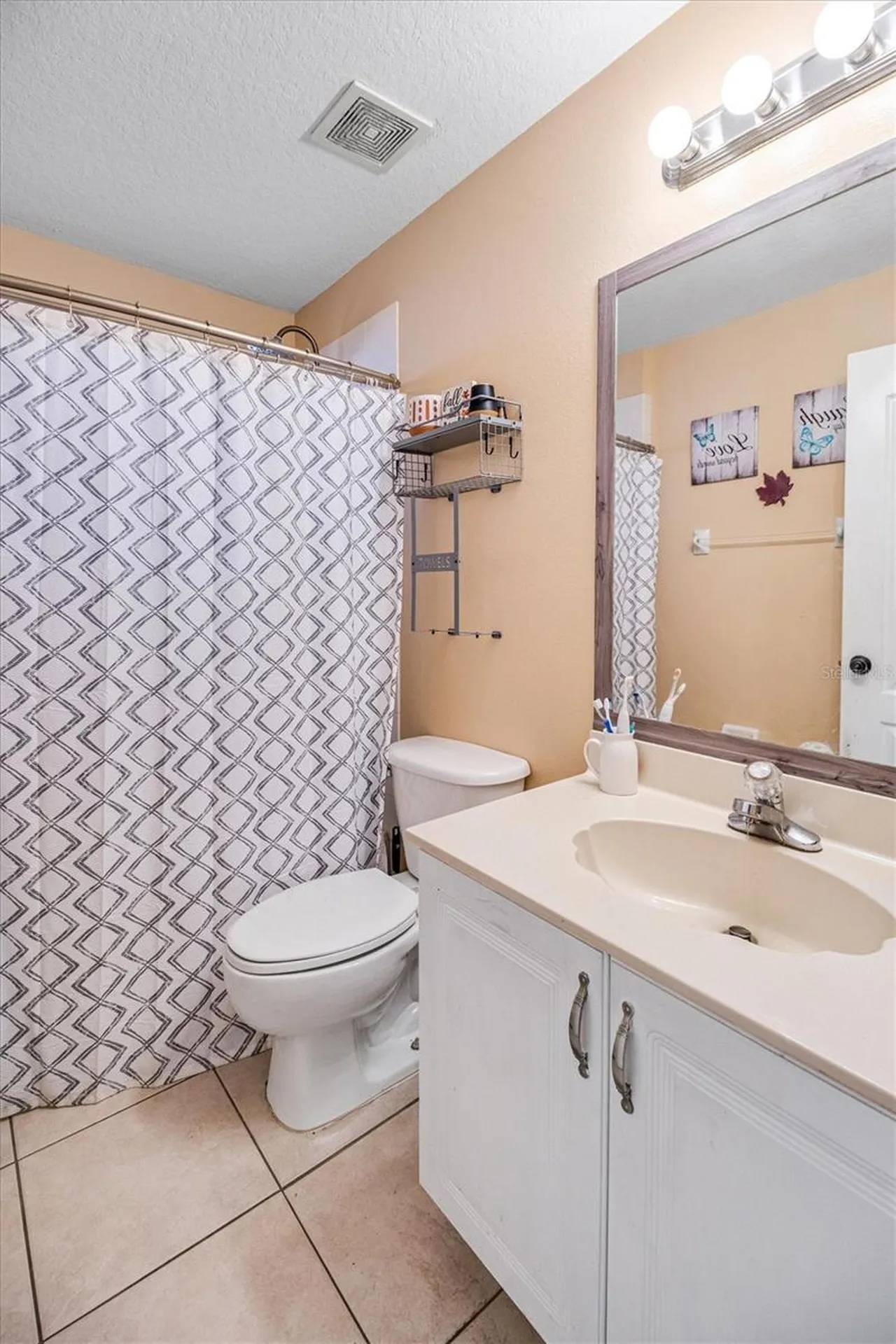 33 Red Clover Lane Palm Coast FL 32164