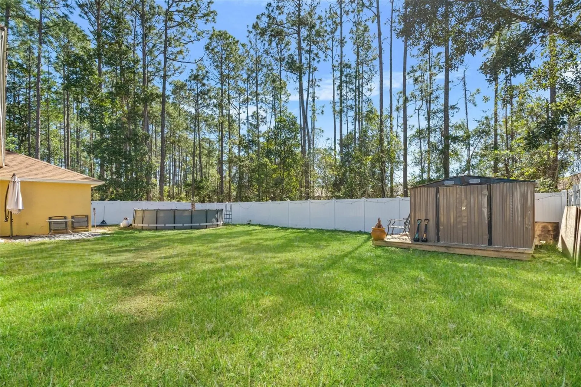 33 Red Clover Lane Palm Coast FL 32164