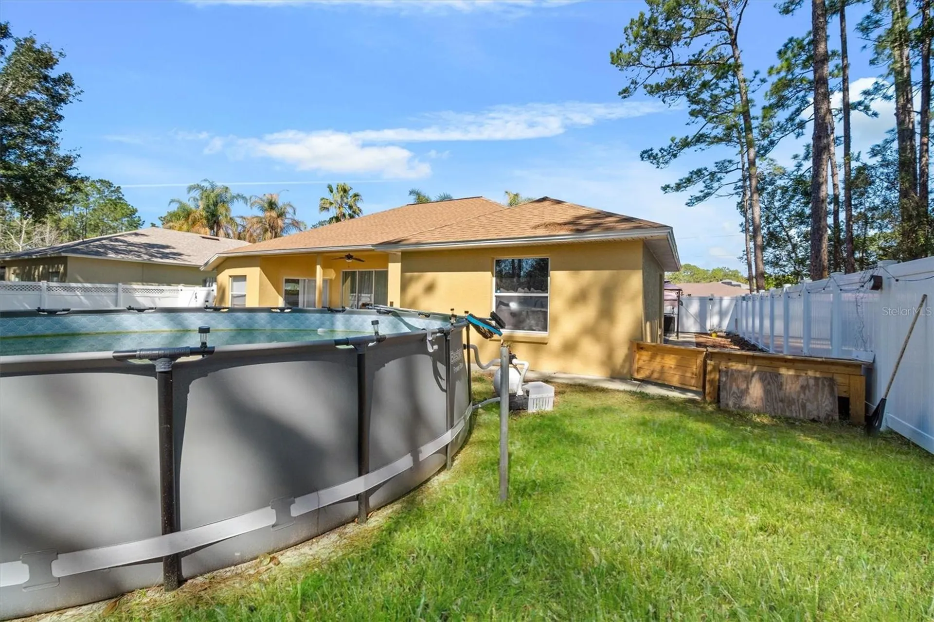 33 Red Clover Lane Palm Coast FL 32164