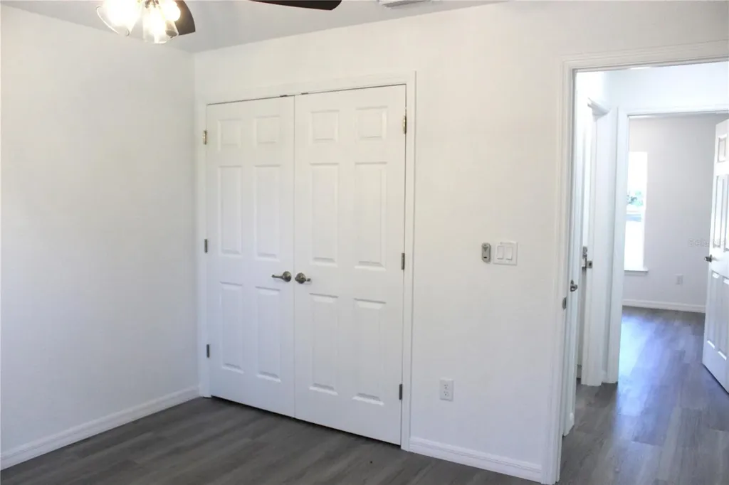 15 Fisher Way Place Ocklawaha FL 32179