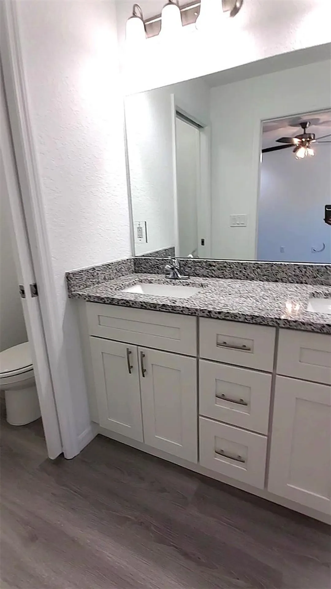 15 Fisher Way Place Ocklawaha FL 32179