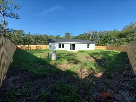 15 Fisher Way Place Ocklawaha FL 32179