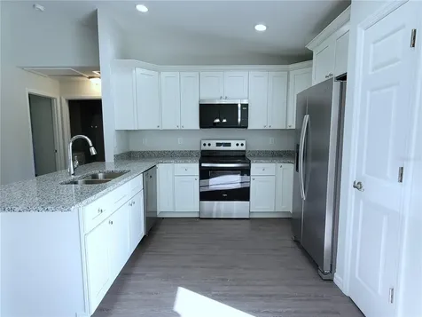 15 Fisher Way Place Ocklawaha FL 32179