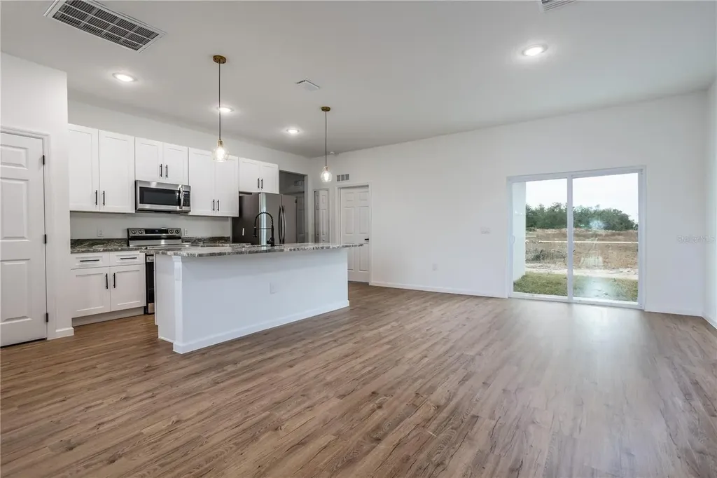 411 Street Johns Lane Kissimmee FL 34759