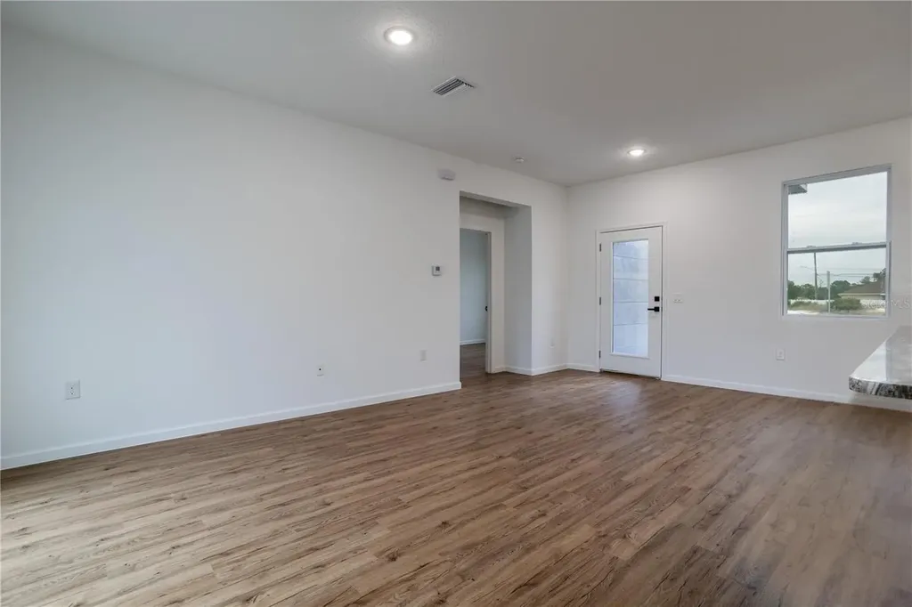 411 Street Johns Lane Kissimmee FL 34759