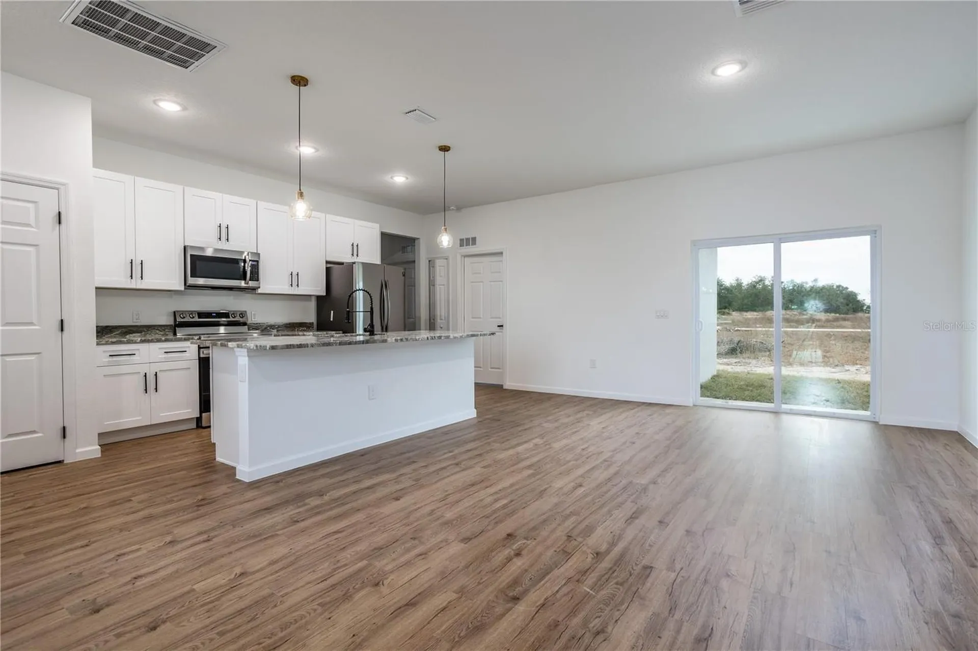 411 Street Johns Lane Kissimmee FL 34759