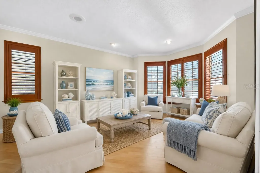5900 Bayview Circle S Gulfport FL 33707