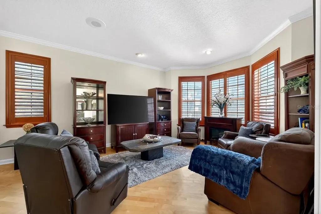 5900 Bayview Circle S Gulfport FL 33707